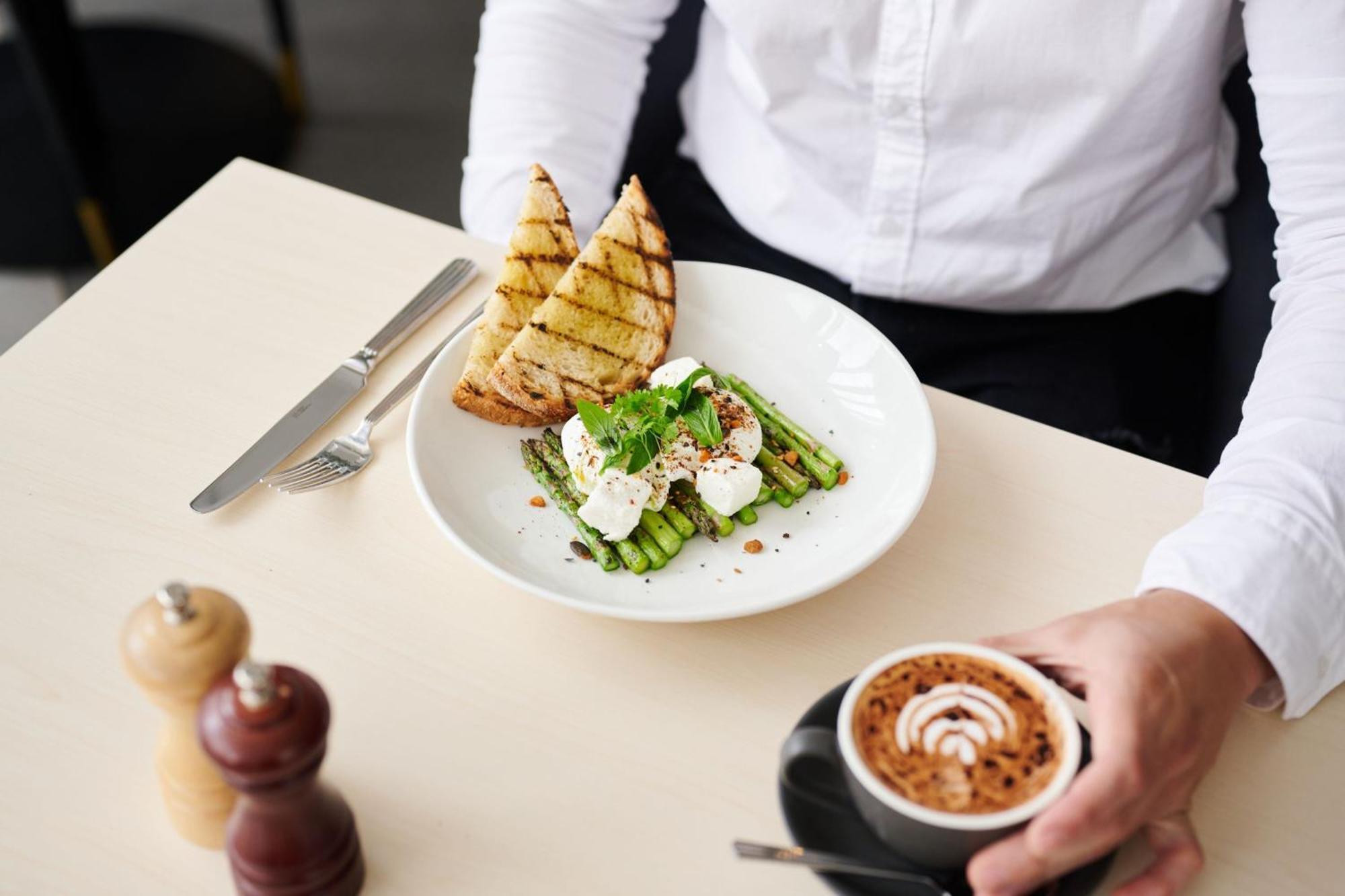 Midnight Hotel, Autograph Collection Canberra Exteriör bild Asparagus and poached egg