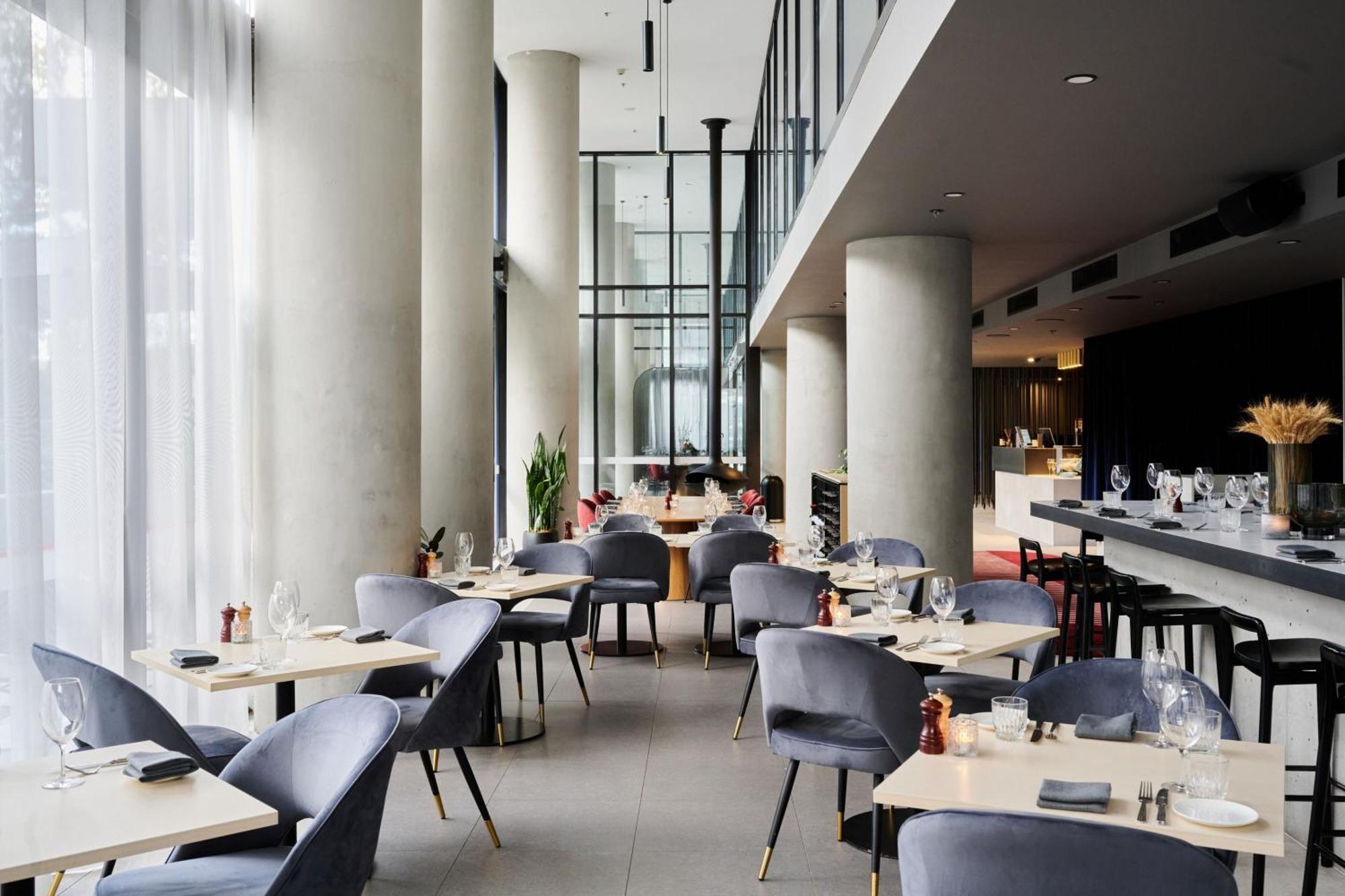 Midnight Hotel, Autograph Collection Canberra Exteriör bild Restaurant